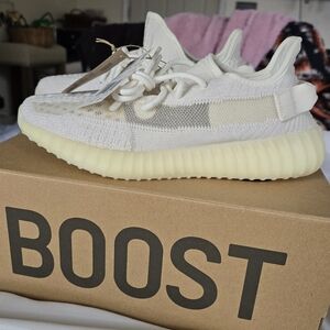 Yeezy 350 white size 8 new with tags
